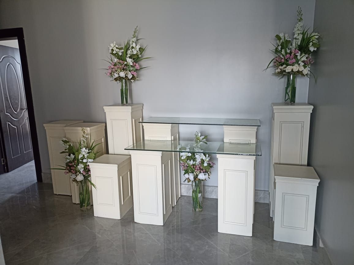 تاجير كراسي وطاولات وسماعات وزل ومكيفات وجلسات شعب