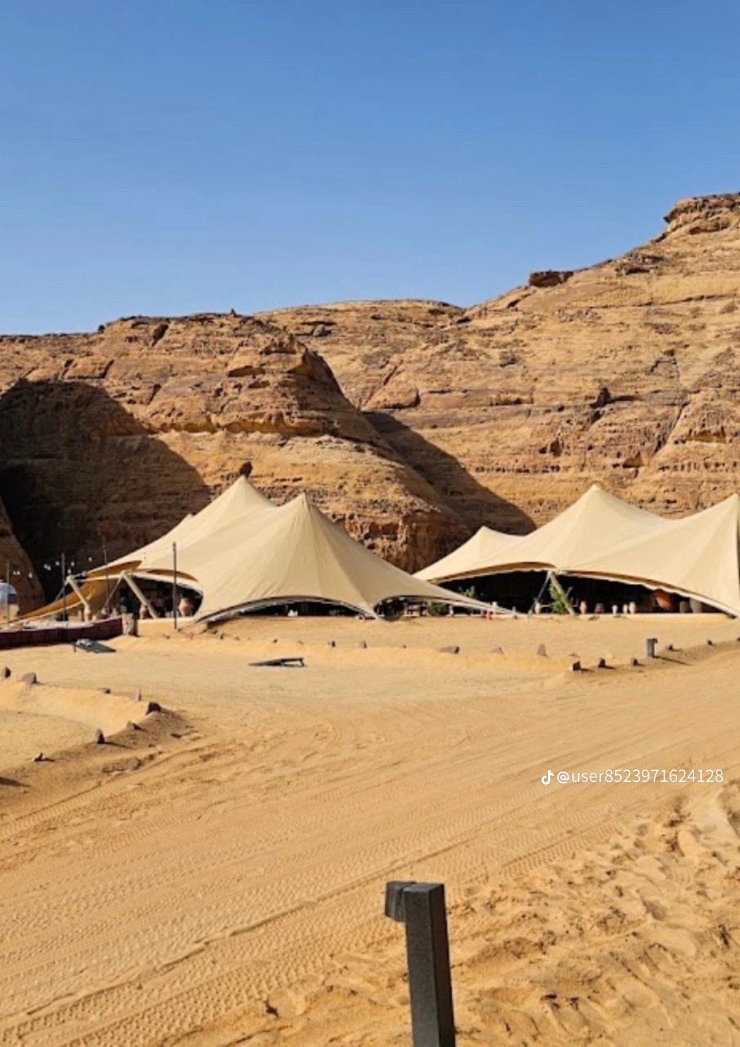 مظلات وبرجولات وسواتر مكه