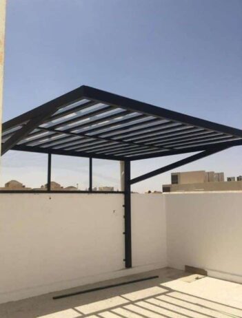 مضلات وسواتر وجلسات وهناجر مستودعات ساندويش بانل و