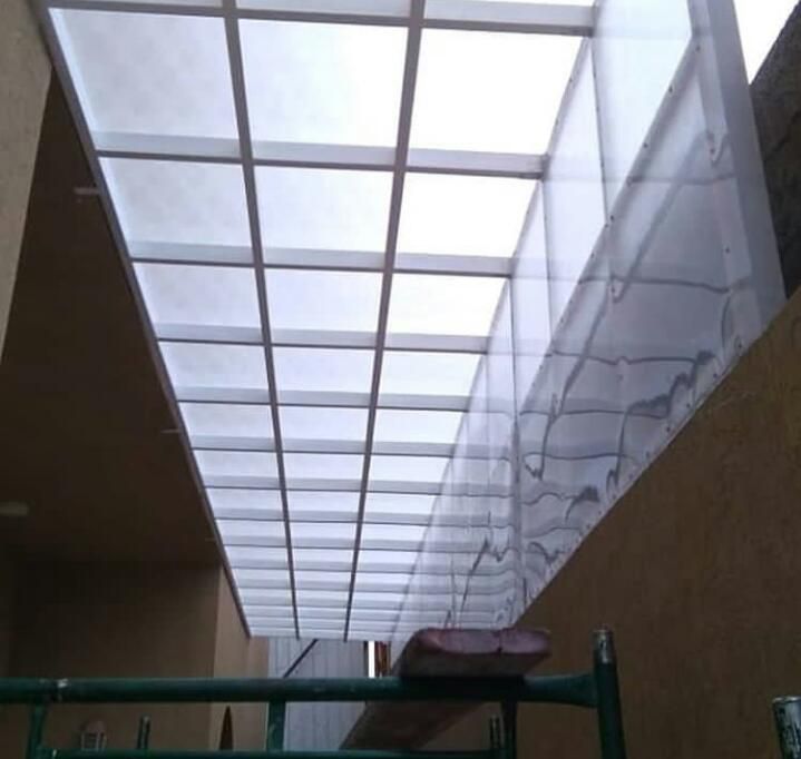 مضلات وسواتر وجلسات وهناجر مستودعات ساندويش بانل و