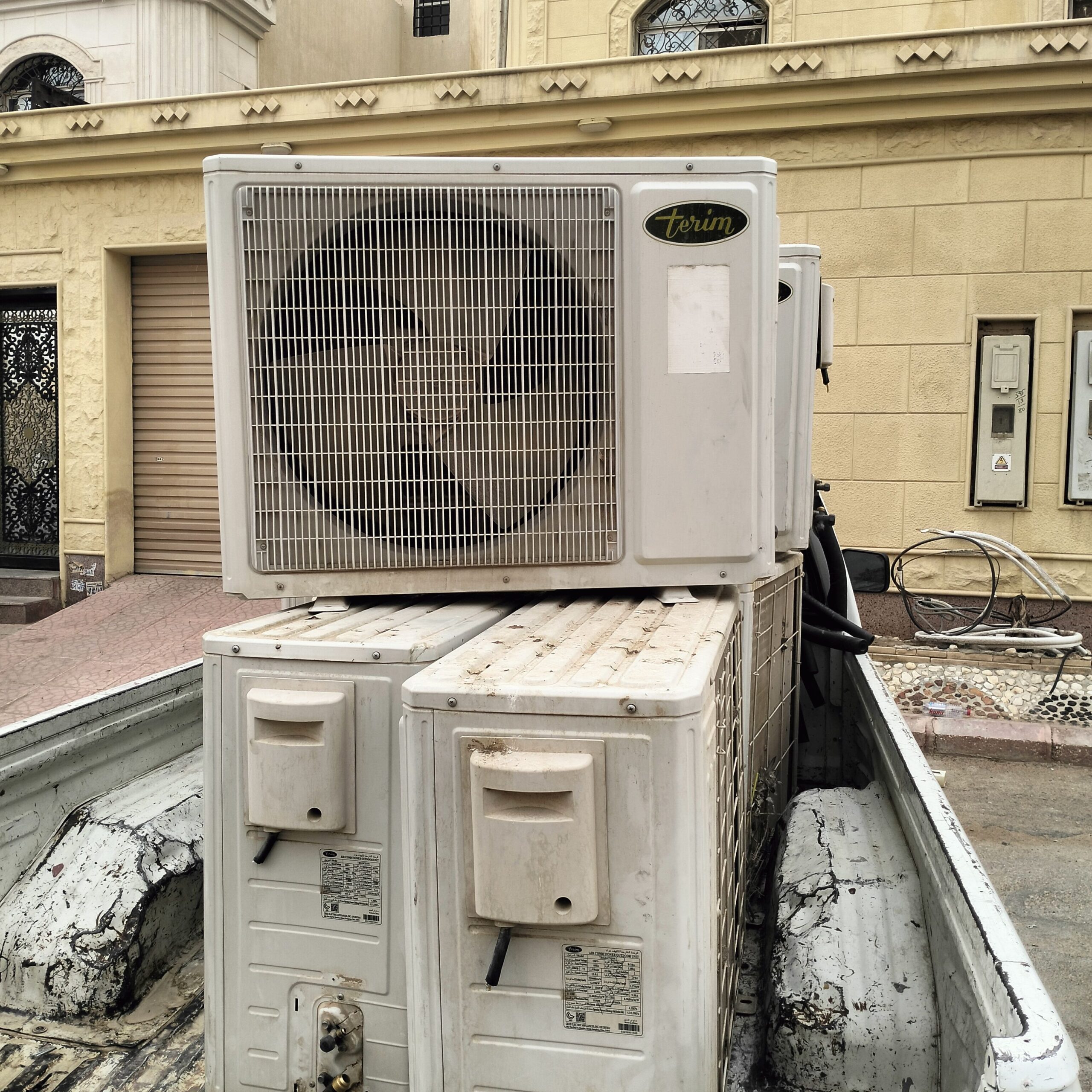 نقل عفش بالرياض فك وتركيب مكيفات اسبليت