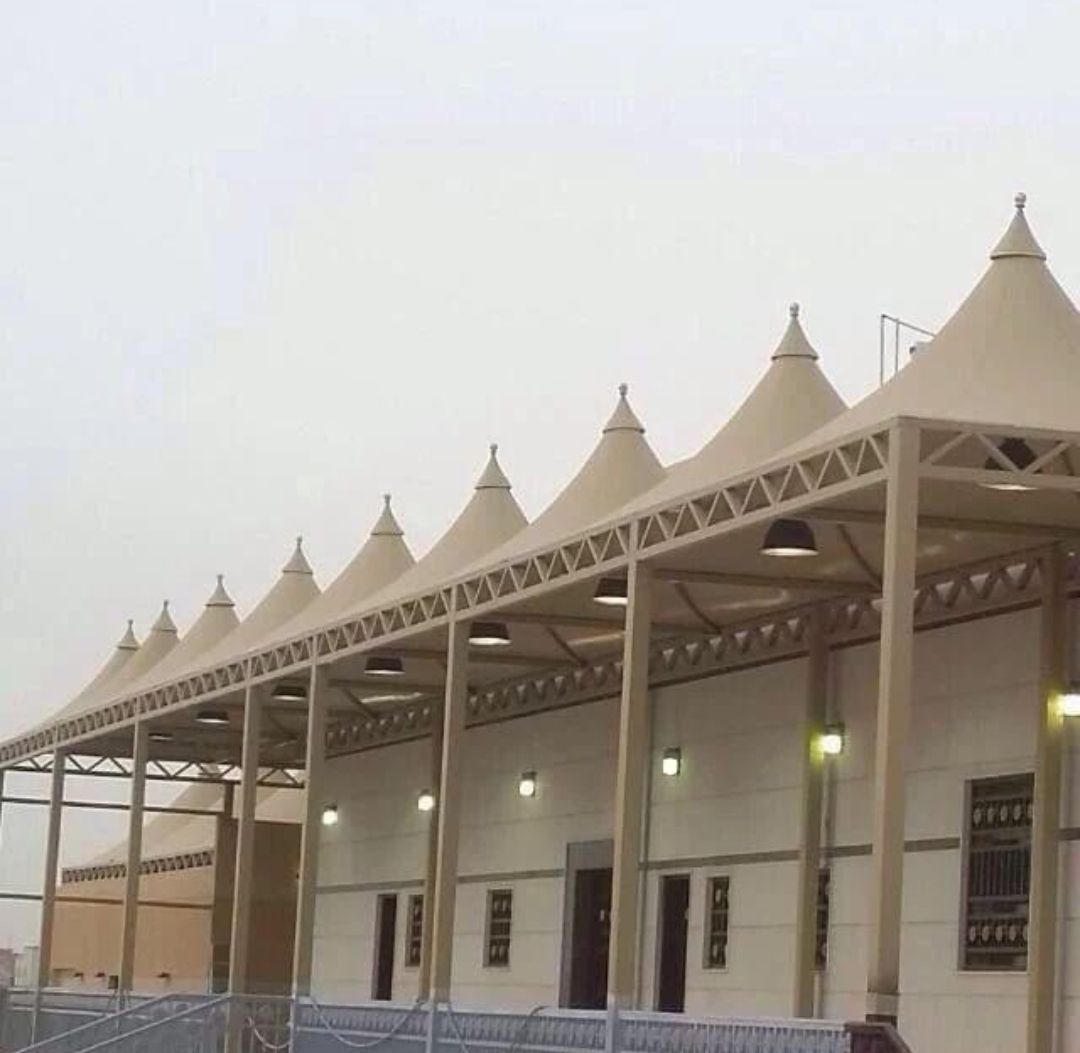 مضلات وسواتر وجلسات وهناجر مستودعات ساندويش بانل و