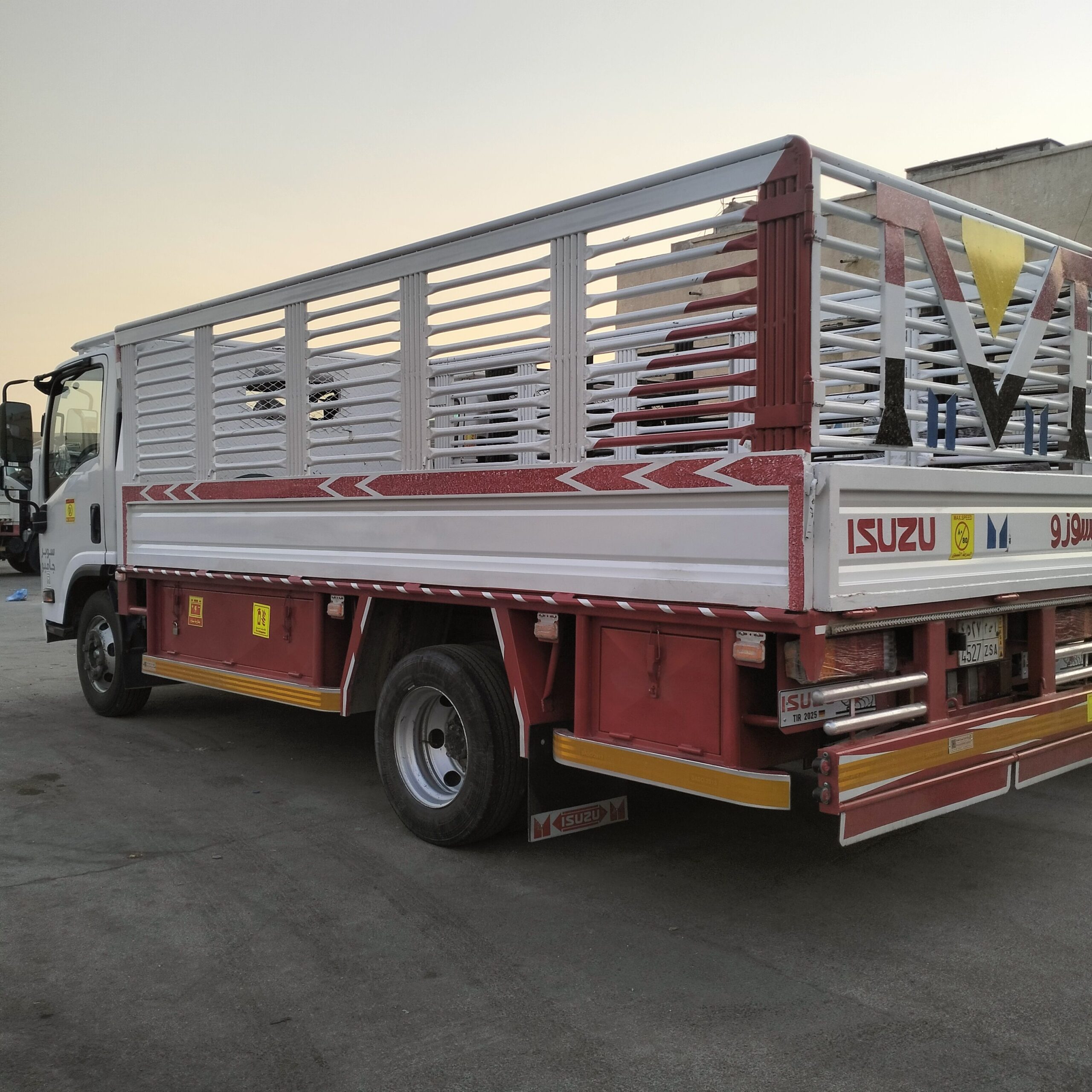 نقل عفش بالرياض فك وتركيب مكيفات اسبليت