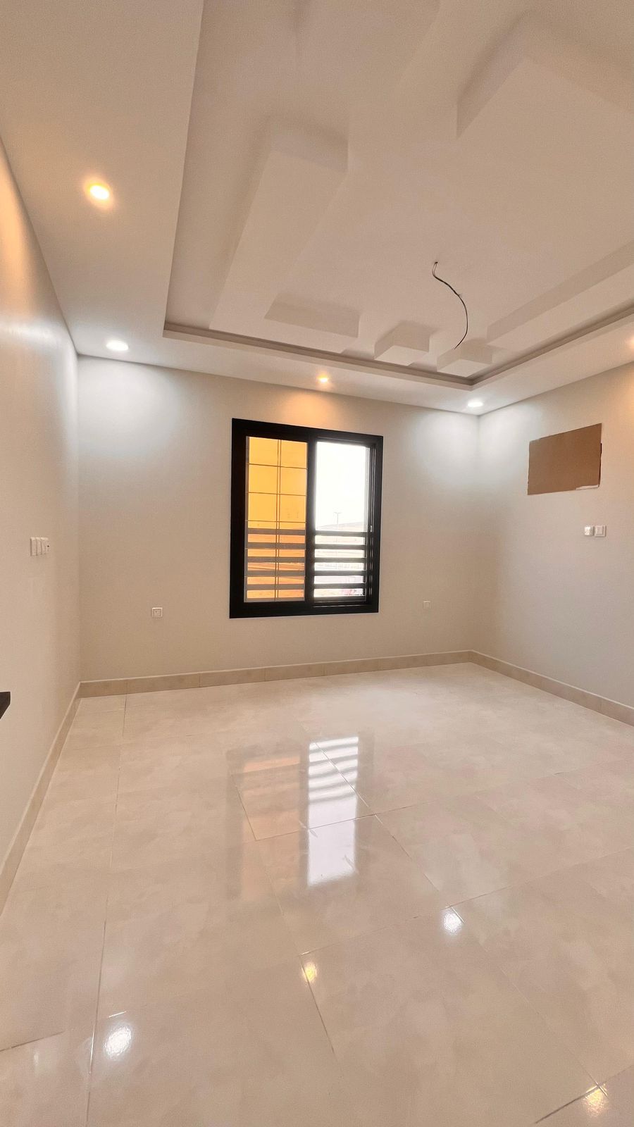 شقق للتمليك يوجد ملاحق باسعار مغريه