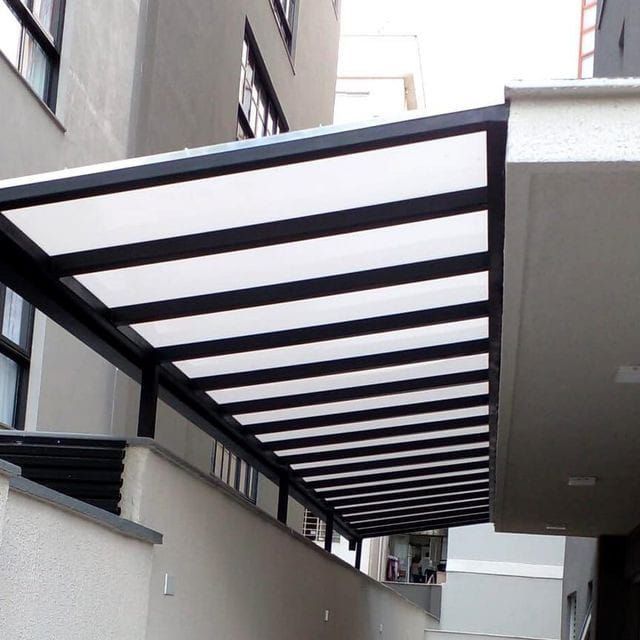 مضلات وسواتر وجلسات وهناجر مستودعات ساندويش بانل و