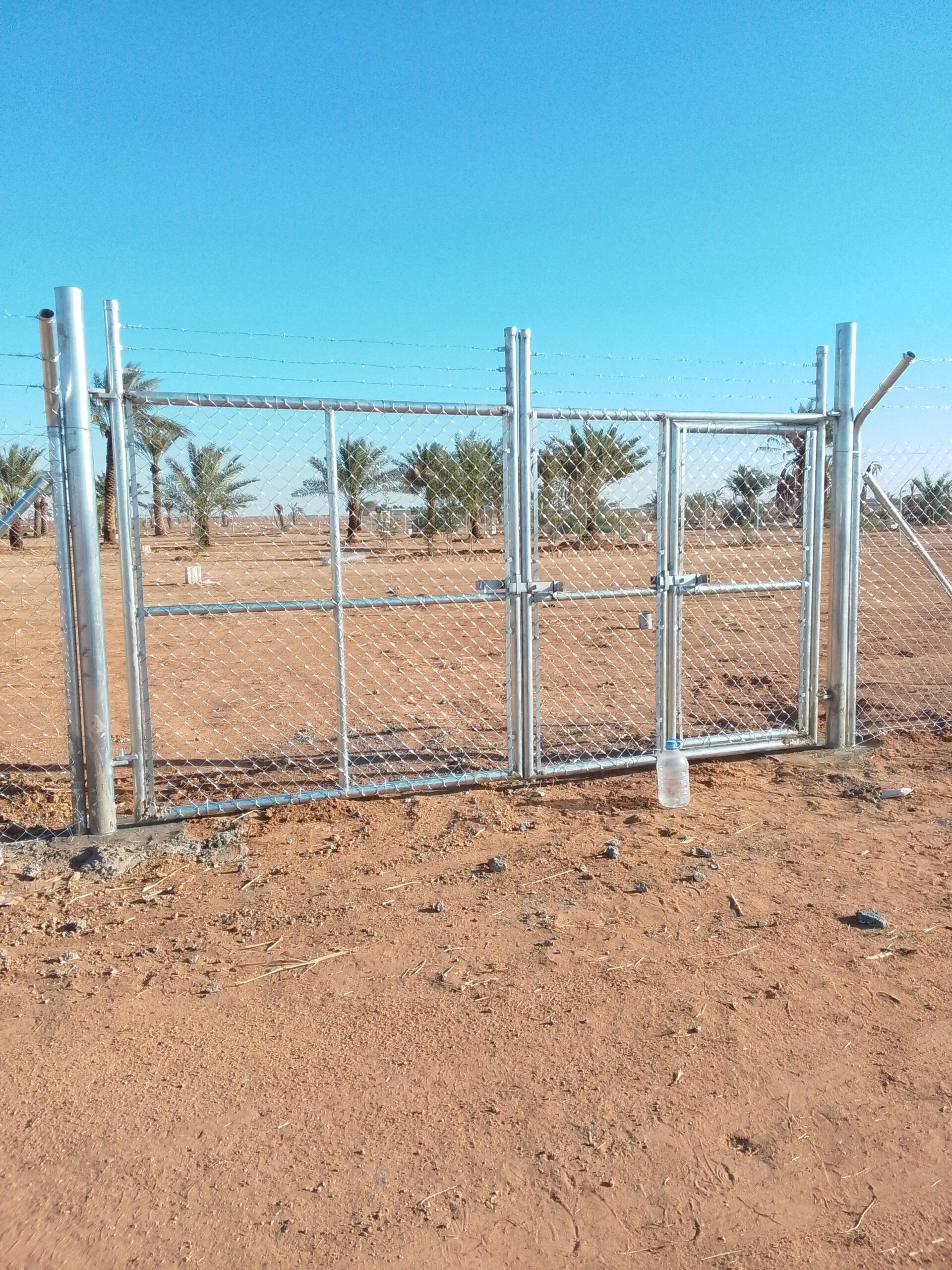 توريد وتركيب شبوك مزارع كسارات وستراحات وغيرها من