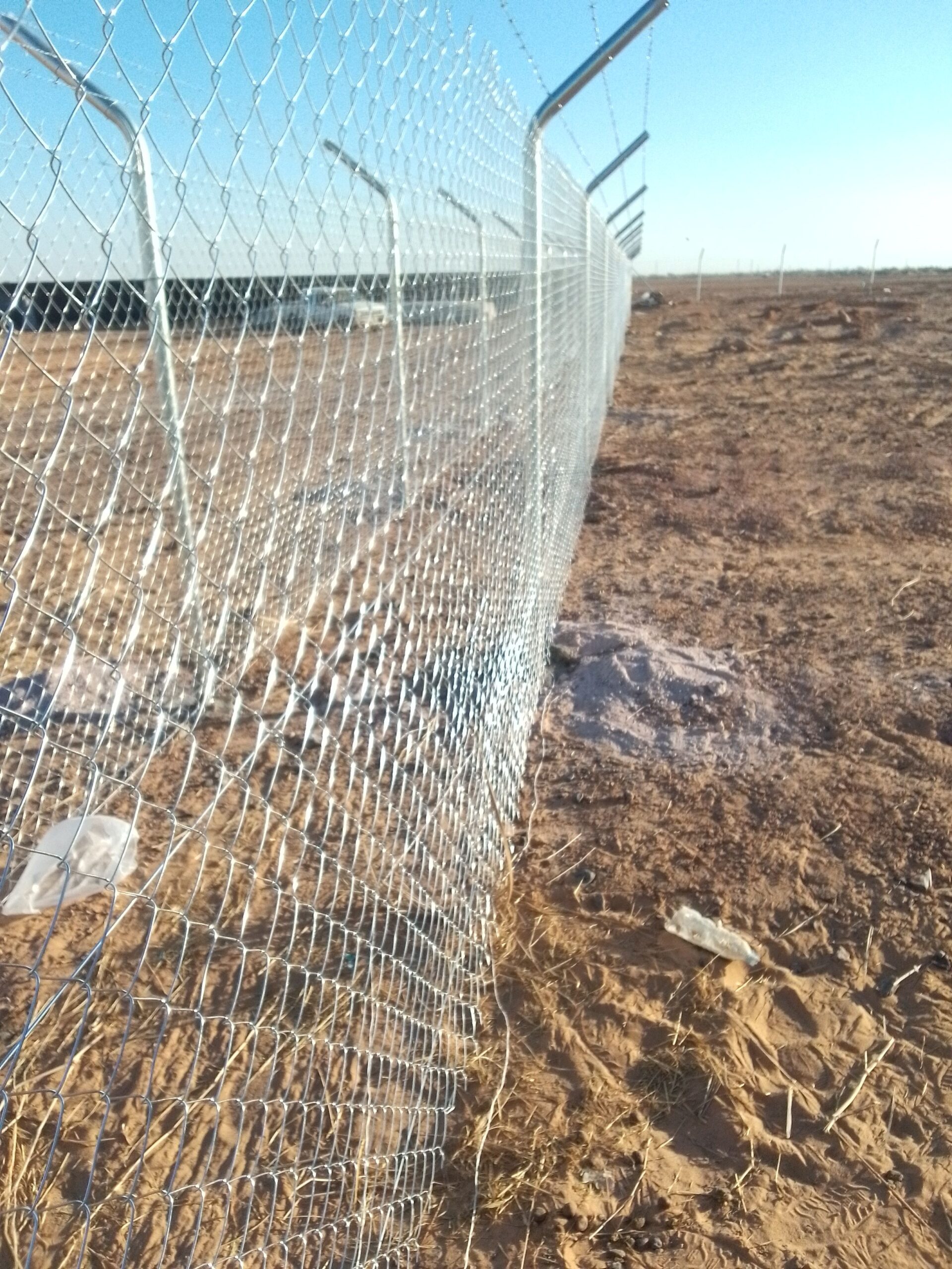 توريد وتركيب شبوك مزارع كسارات وستراحات وغيرها من