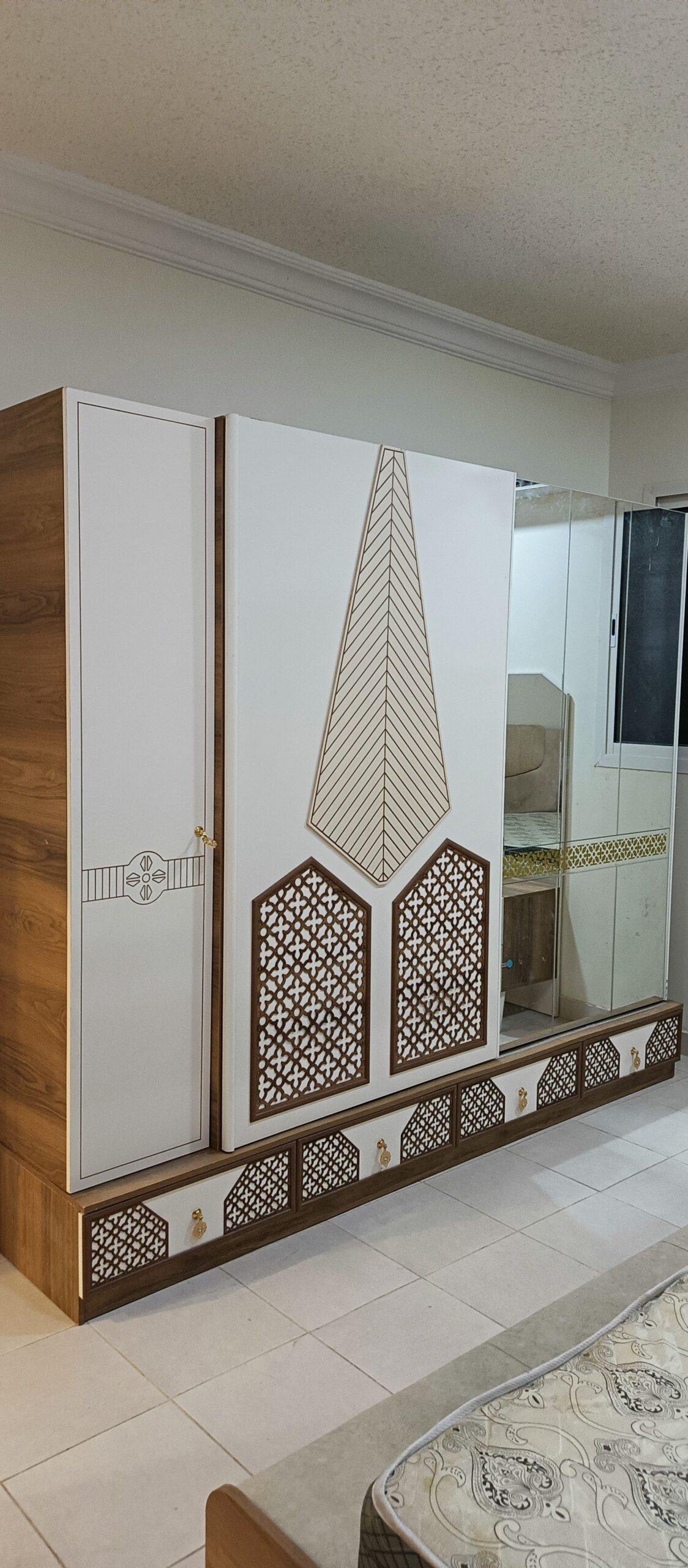 فك ونقل وتركيب الاثاث ونقل العفش