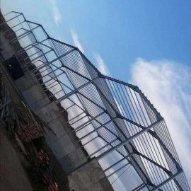 مضلات وسواتر وجلسات وهناجر مستودعات ساندويش بانل و