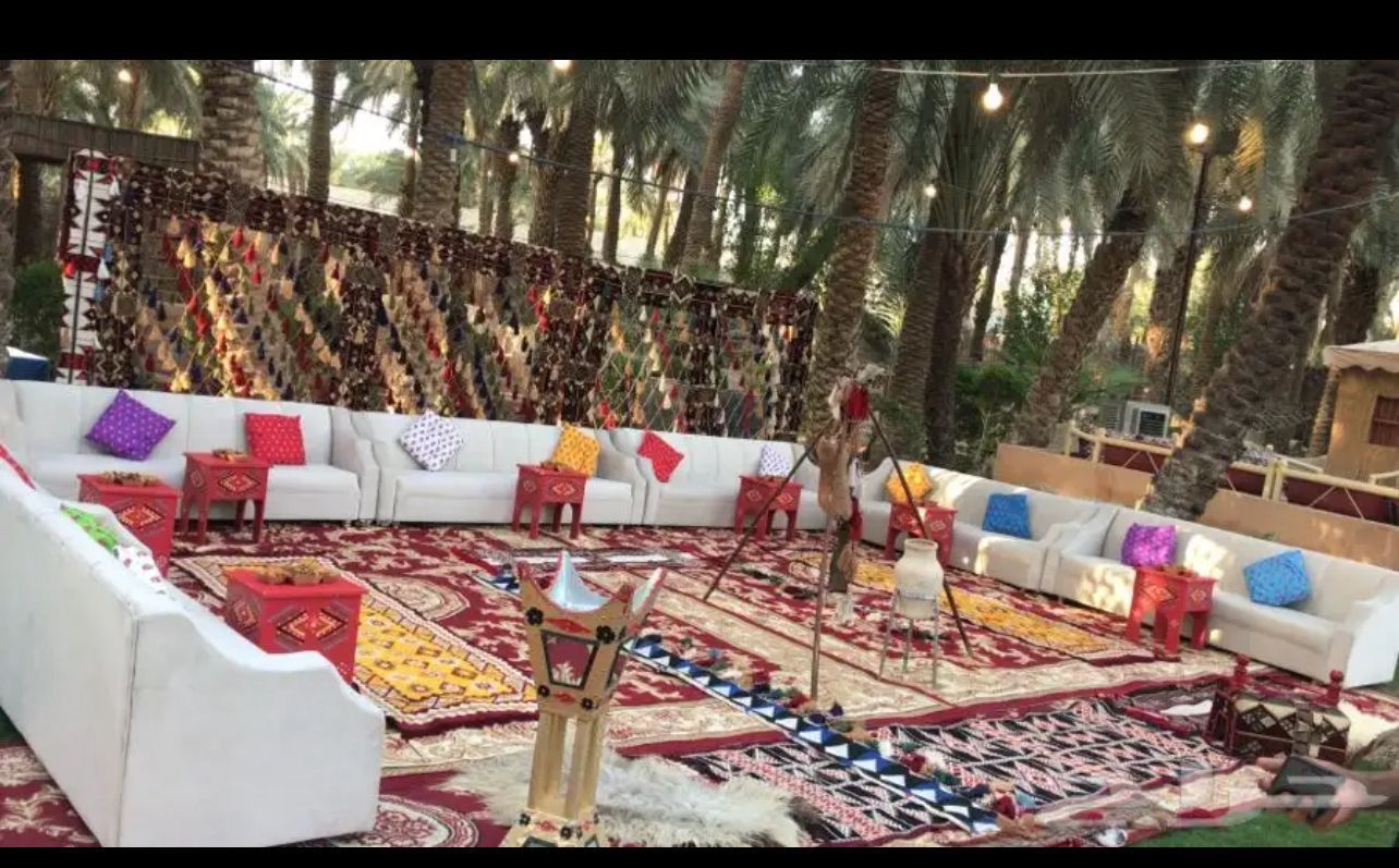 تاجير كراسي وطاولات وسماعات وزل ومكيفات وجلسات شعب