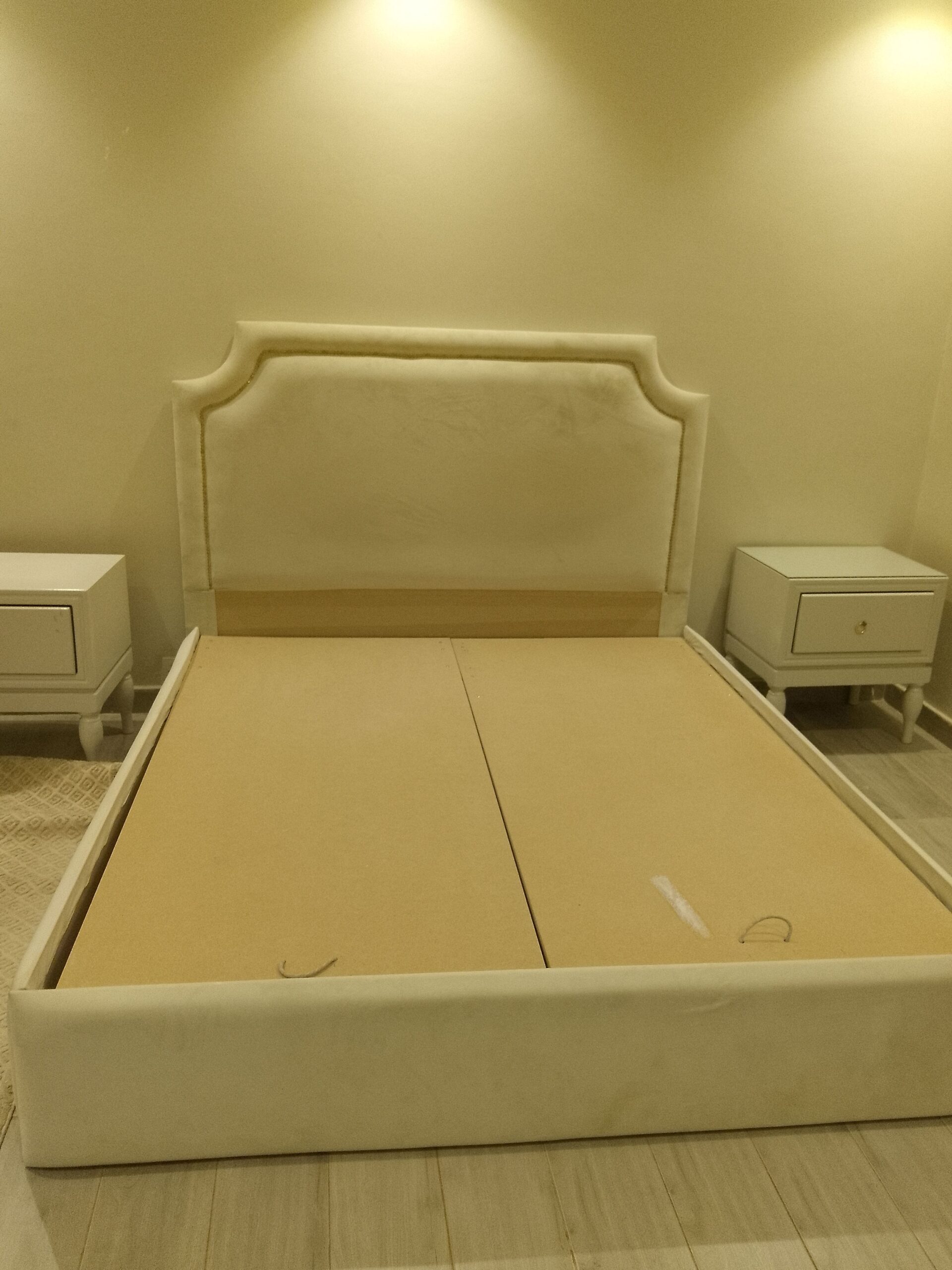 نشتري الأثاث المستعمل والجديد