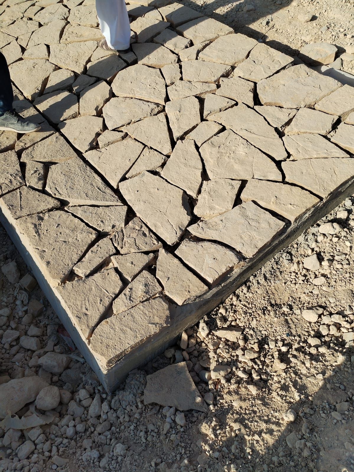 مقاول شبوك وسياج امنيه وإنشاء مستودعات ومضلات