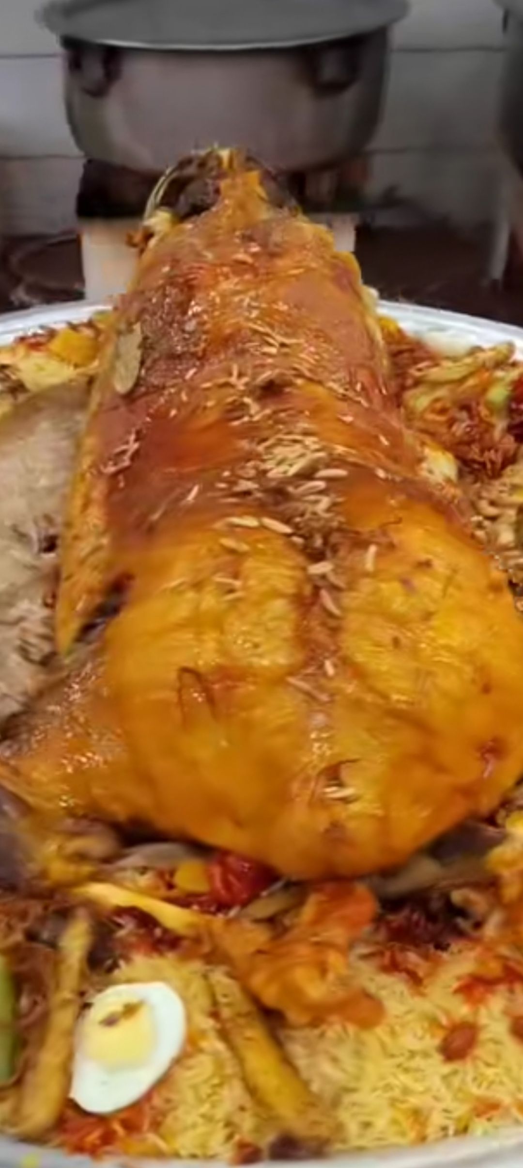 طباخ ذبايح وحشوان متنقل مع جميع الاغراض داخل الريا