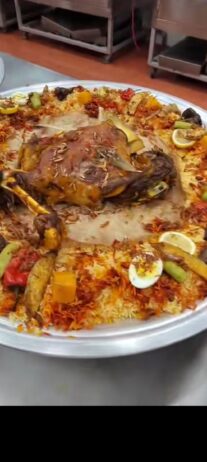 طباخ ذبايح وحشوان متنقل مع جميع الاغراض داخل الريا