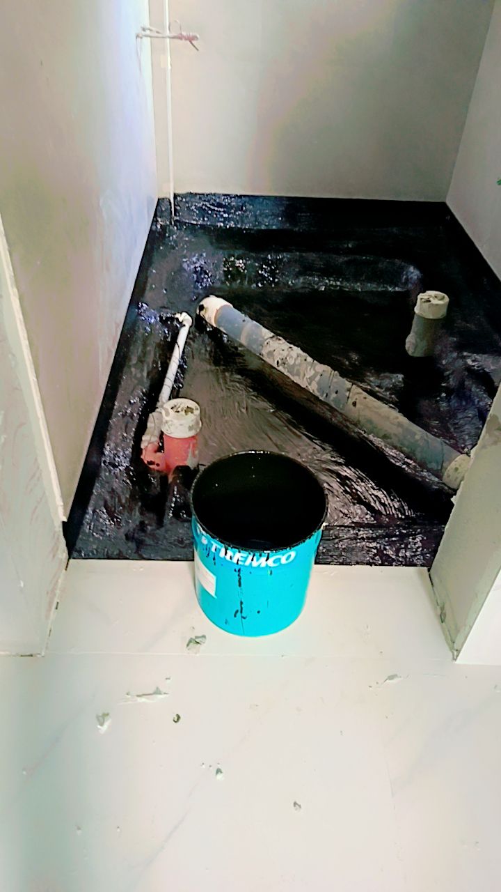 تنفيذ اعمال العوازل المائي والحراري