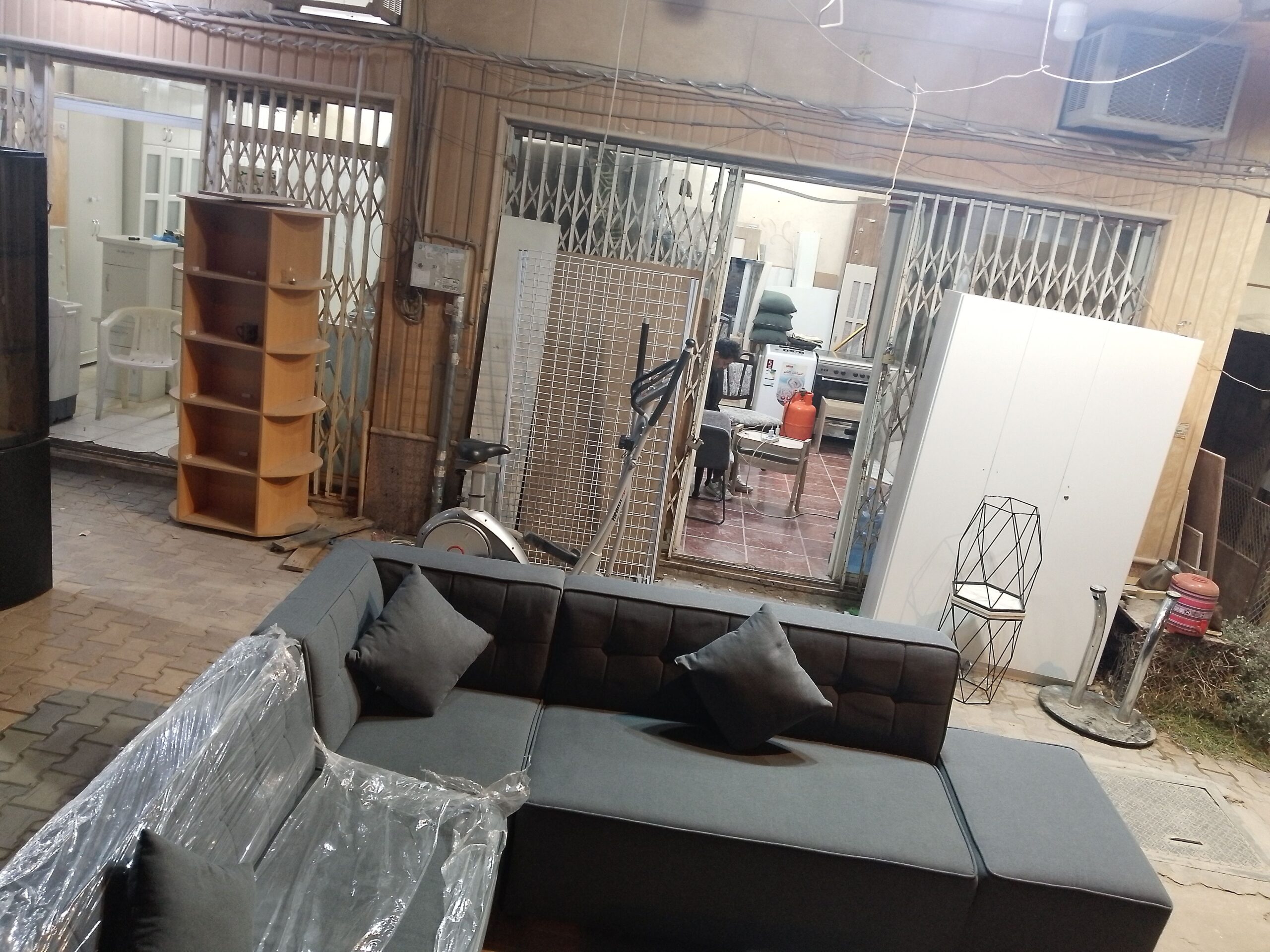 كنب أمريكي فخم إسبرنج حرف ال شبه الجديد