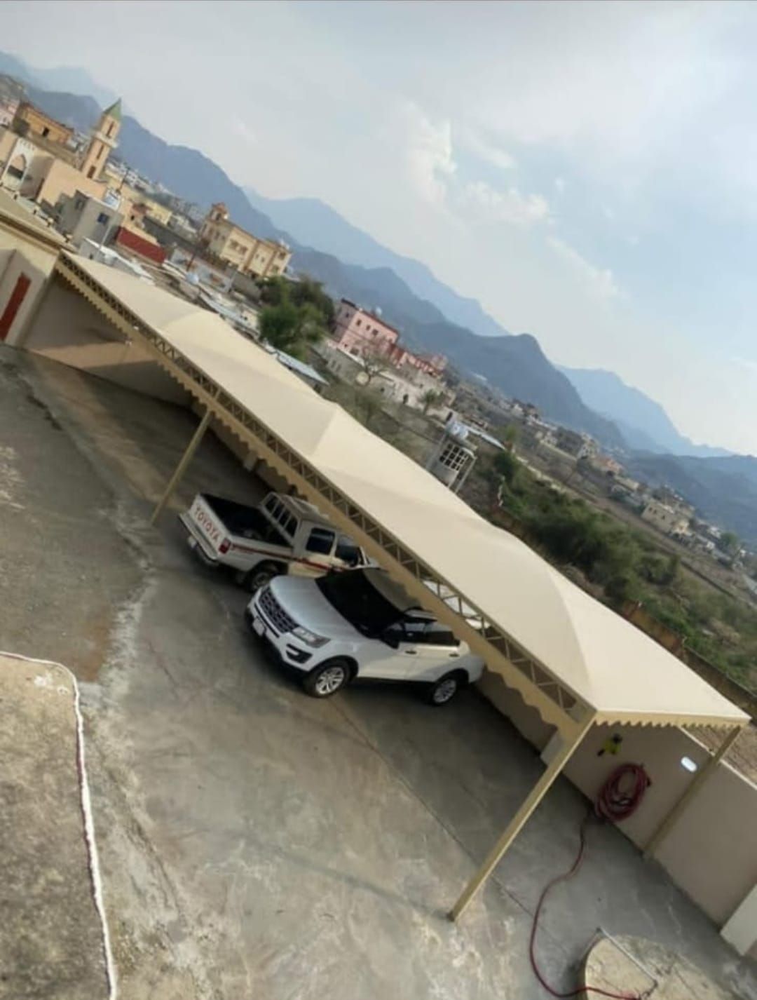 مضلات وسواتر وجلسات وهناجر مستودعات ساندويش بانل و