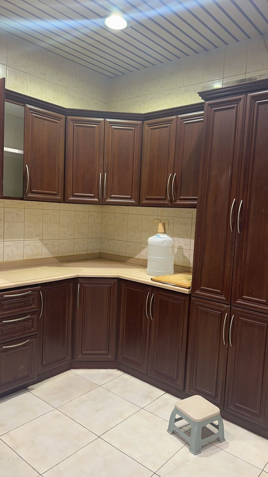 شراء اثاث مستعمل بالرياض