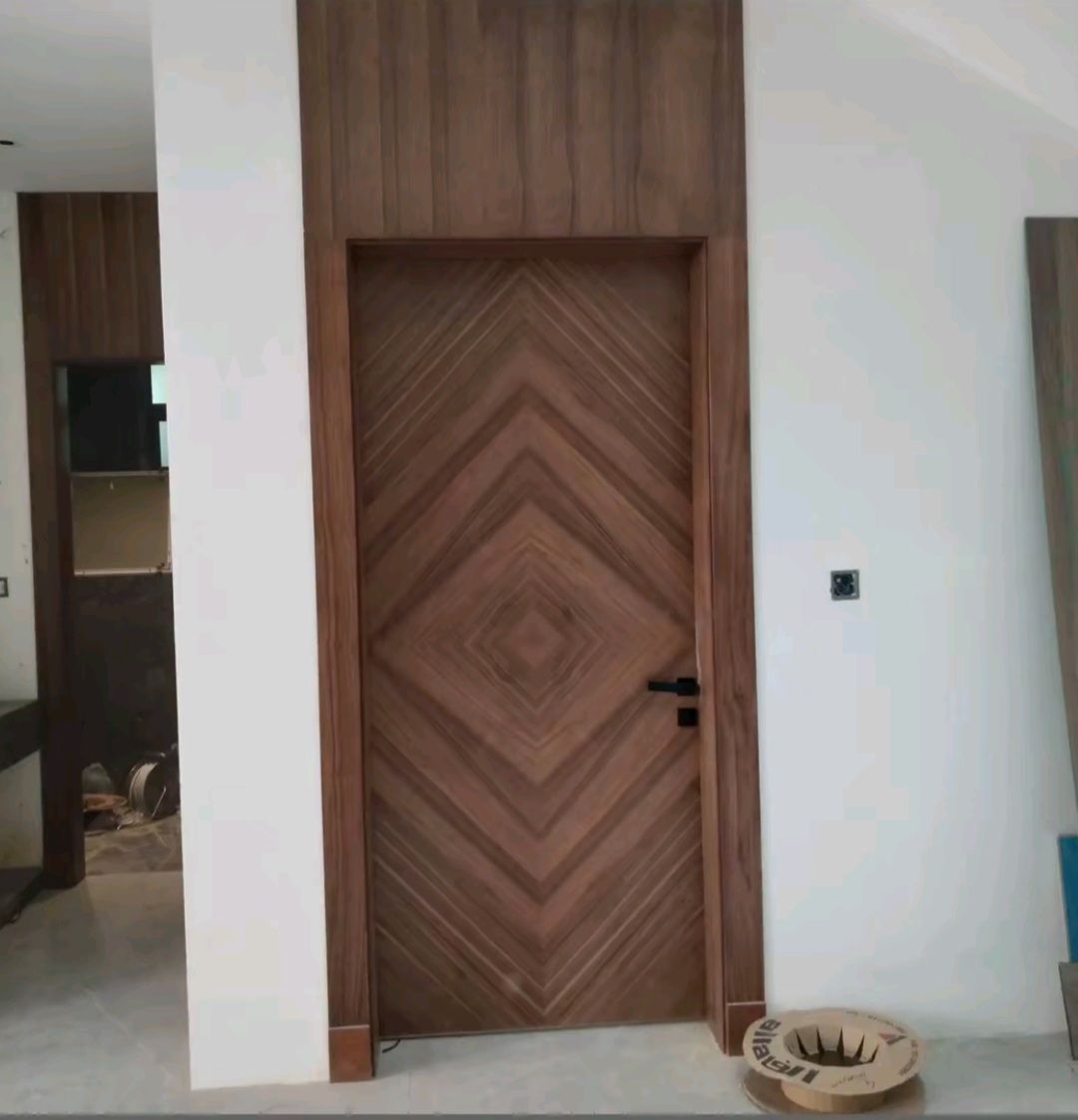 نجار أبواب لجميع انواع الأبواب الخشبيه وجميع الديك