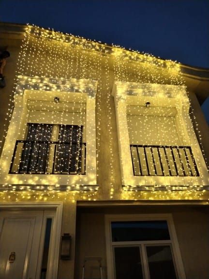 تاجير كراسي وطاولات وسماعات وزل ومكيفات وجلسات شعب