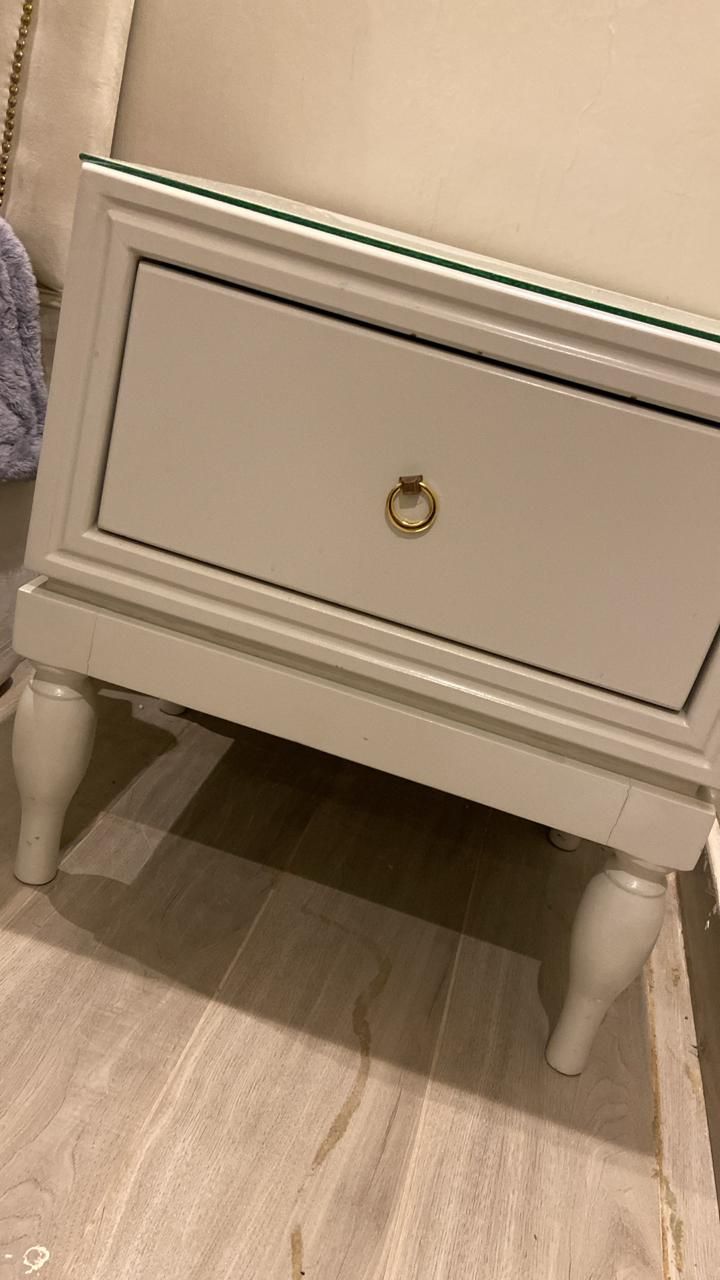 نشتري الأثاث المستعمل والجديد