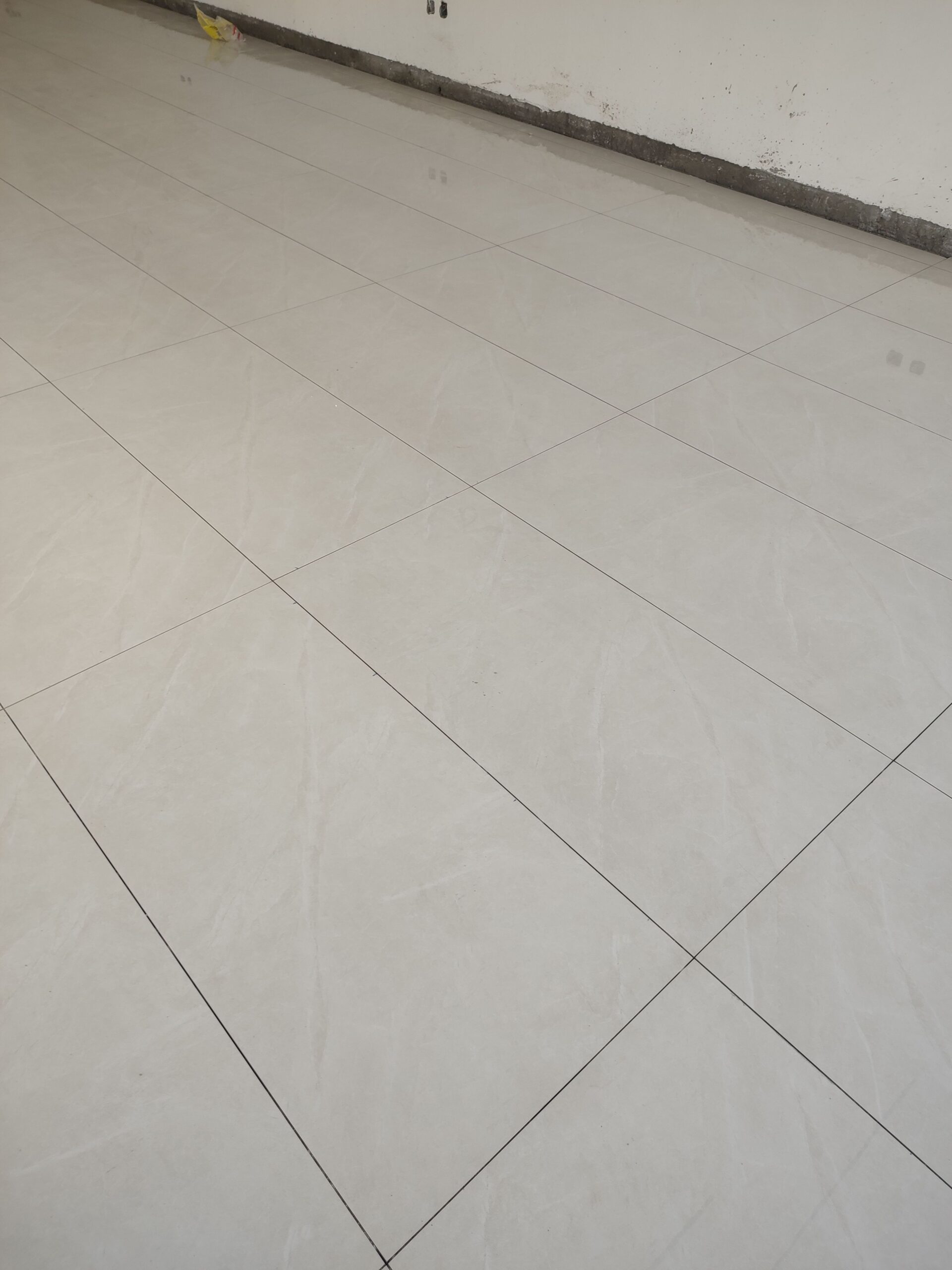 مبلط يماني ممتاز في الرياض