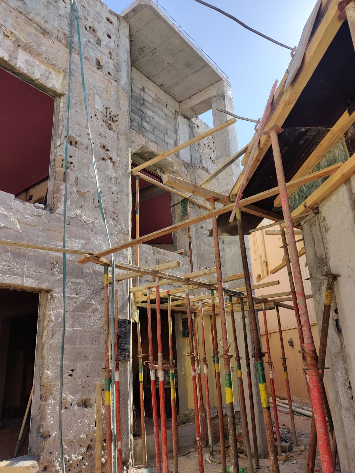 مقاول ملاحق