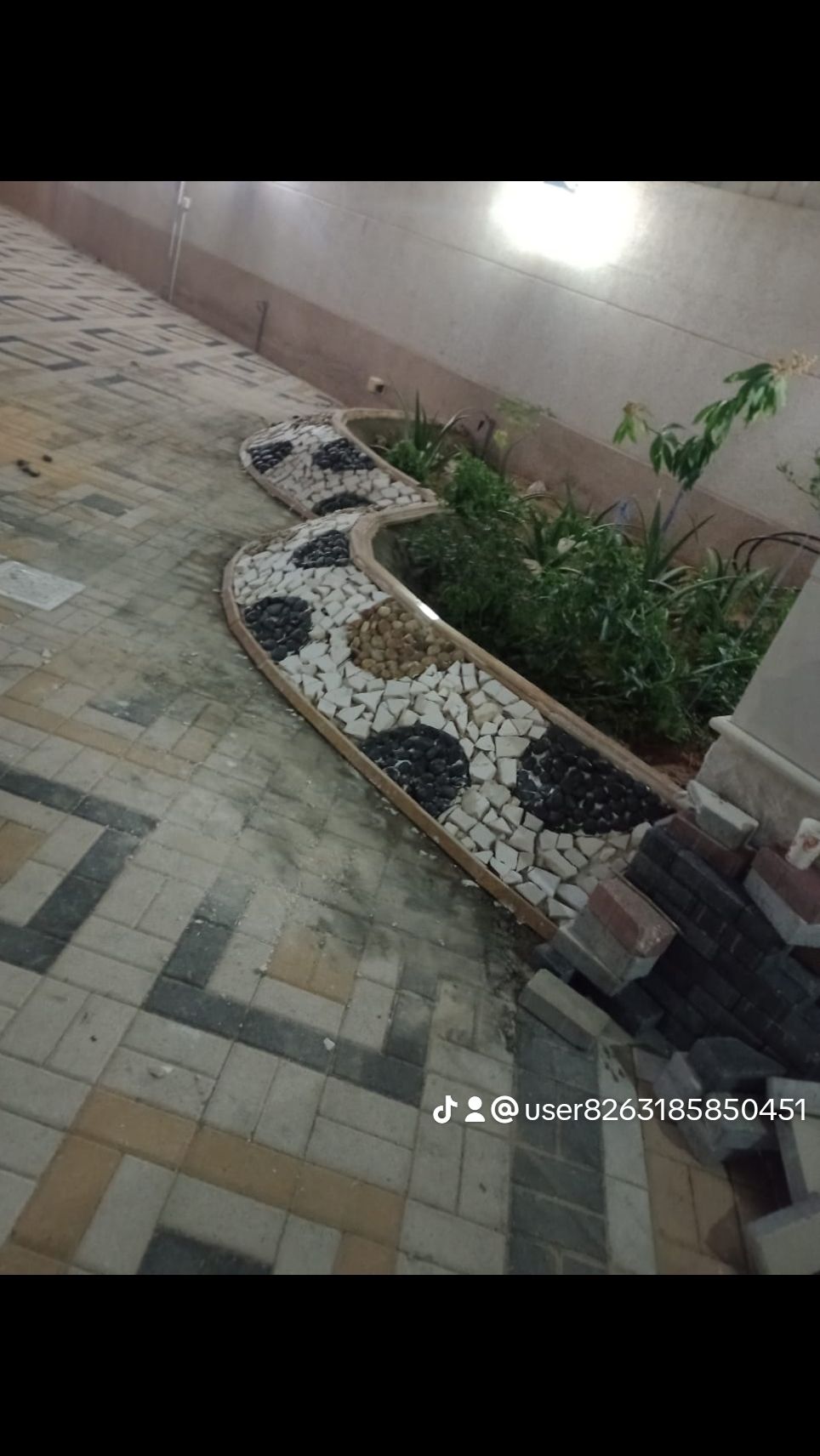 تنسيق حدائق وفن شلالات ونوافير ومظلات