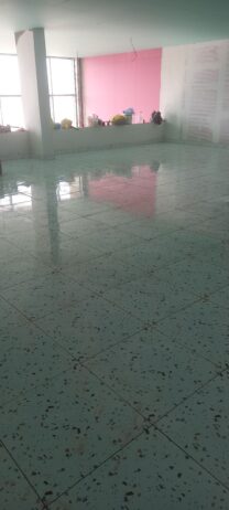 معلم بلاط