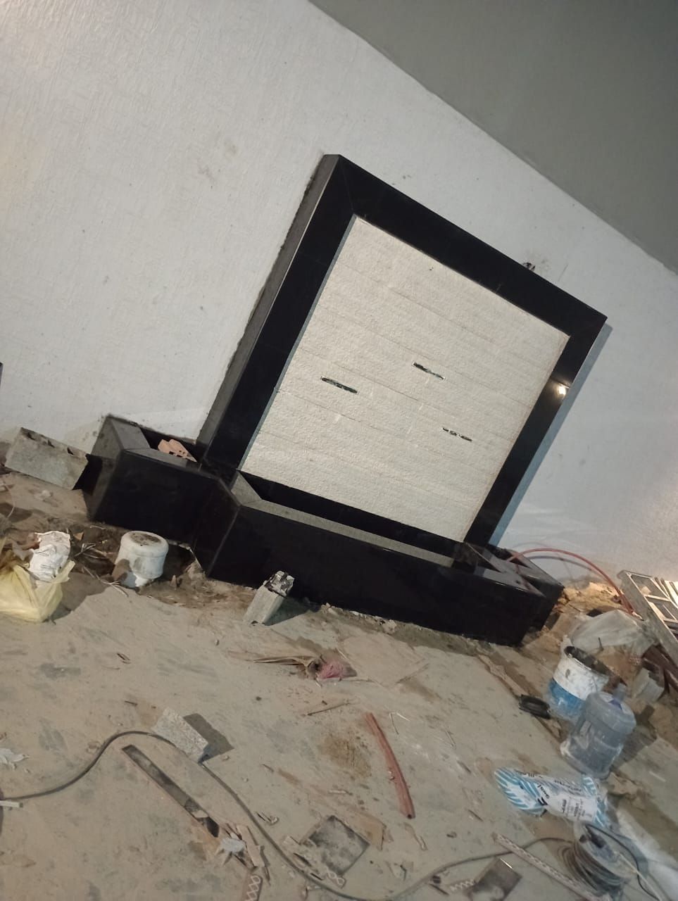 تنسيق حدائق وشلالات ونوافير ومظلات 0560429185