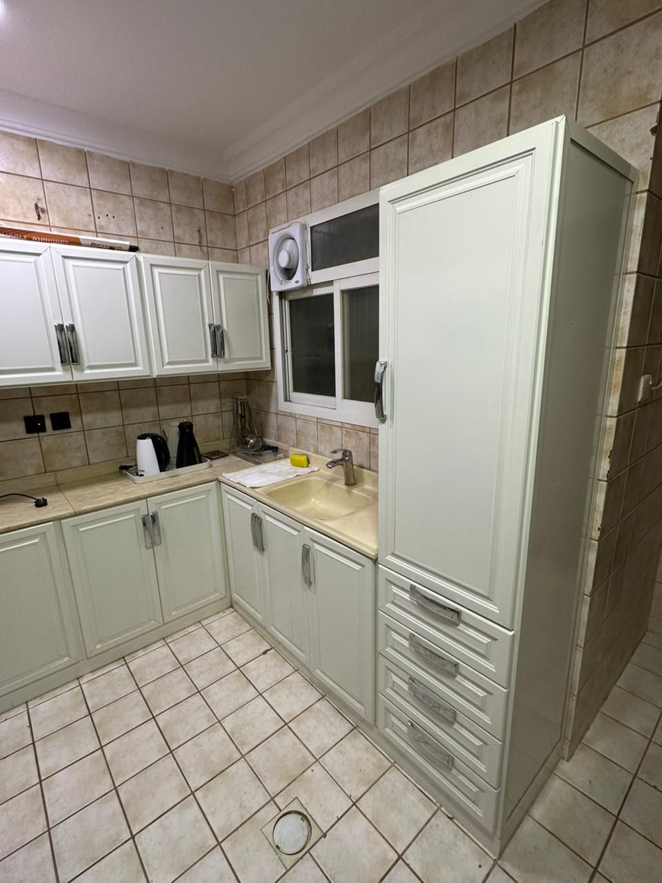 حقين شراء اثاث مستعمل بالرياض