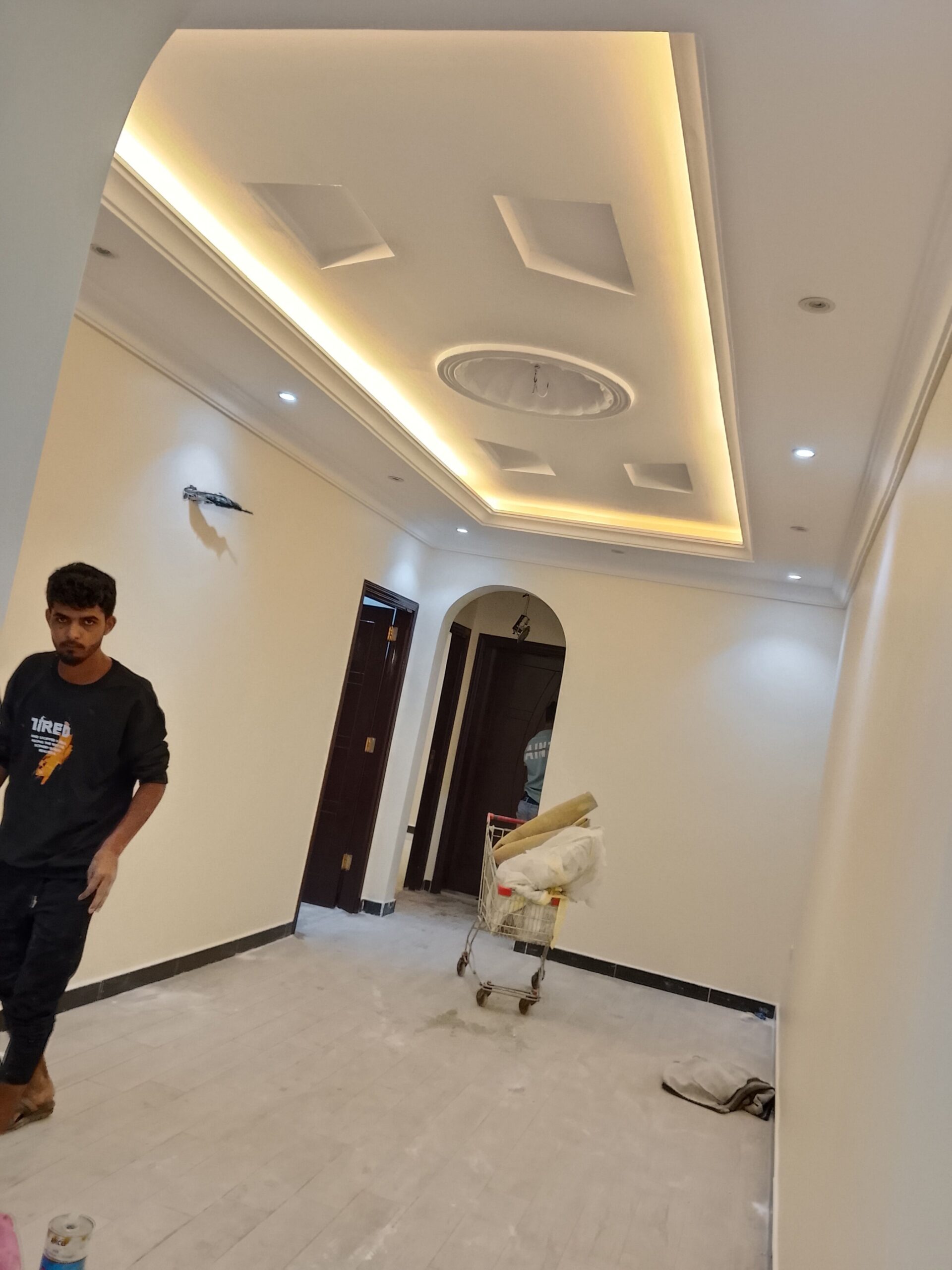 جده حي الصفا معلم دهانات ديكورات بجميع انواعها ترم