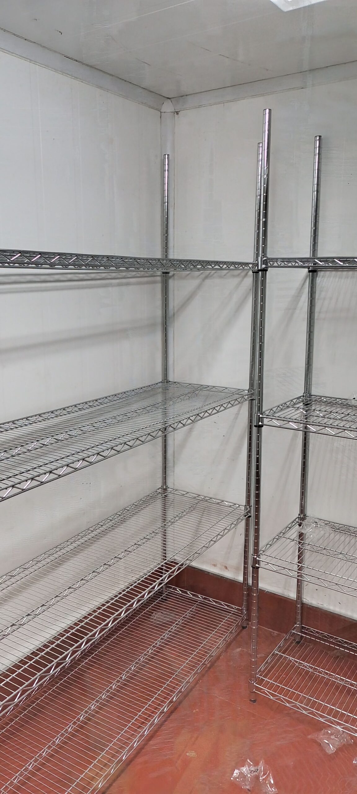 رفوف مستودع ورفوف سوبر ماركت