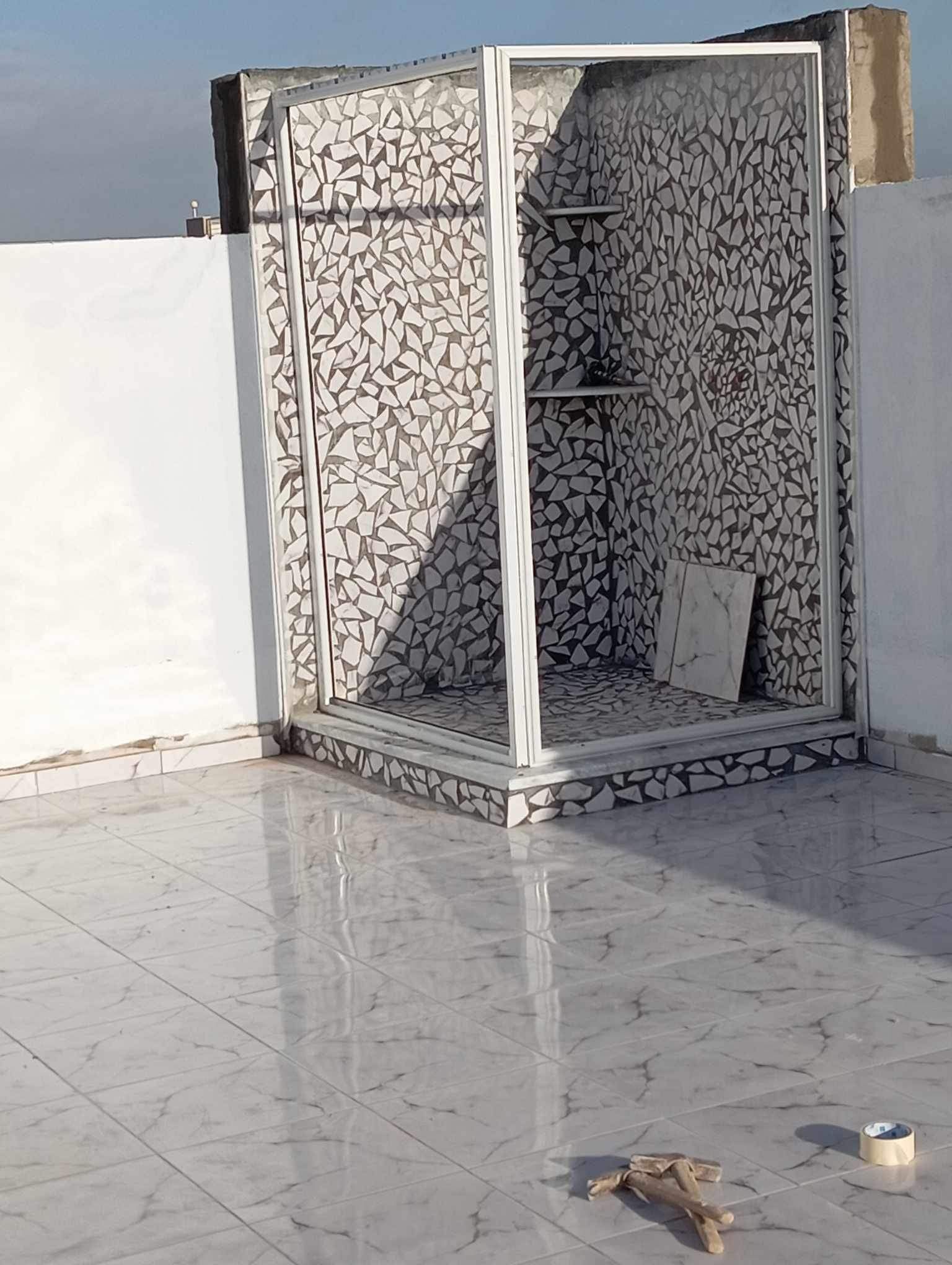 النسيم الغرب والشرق