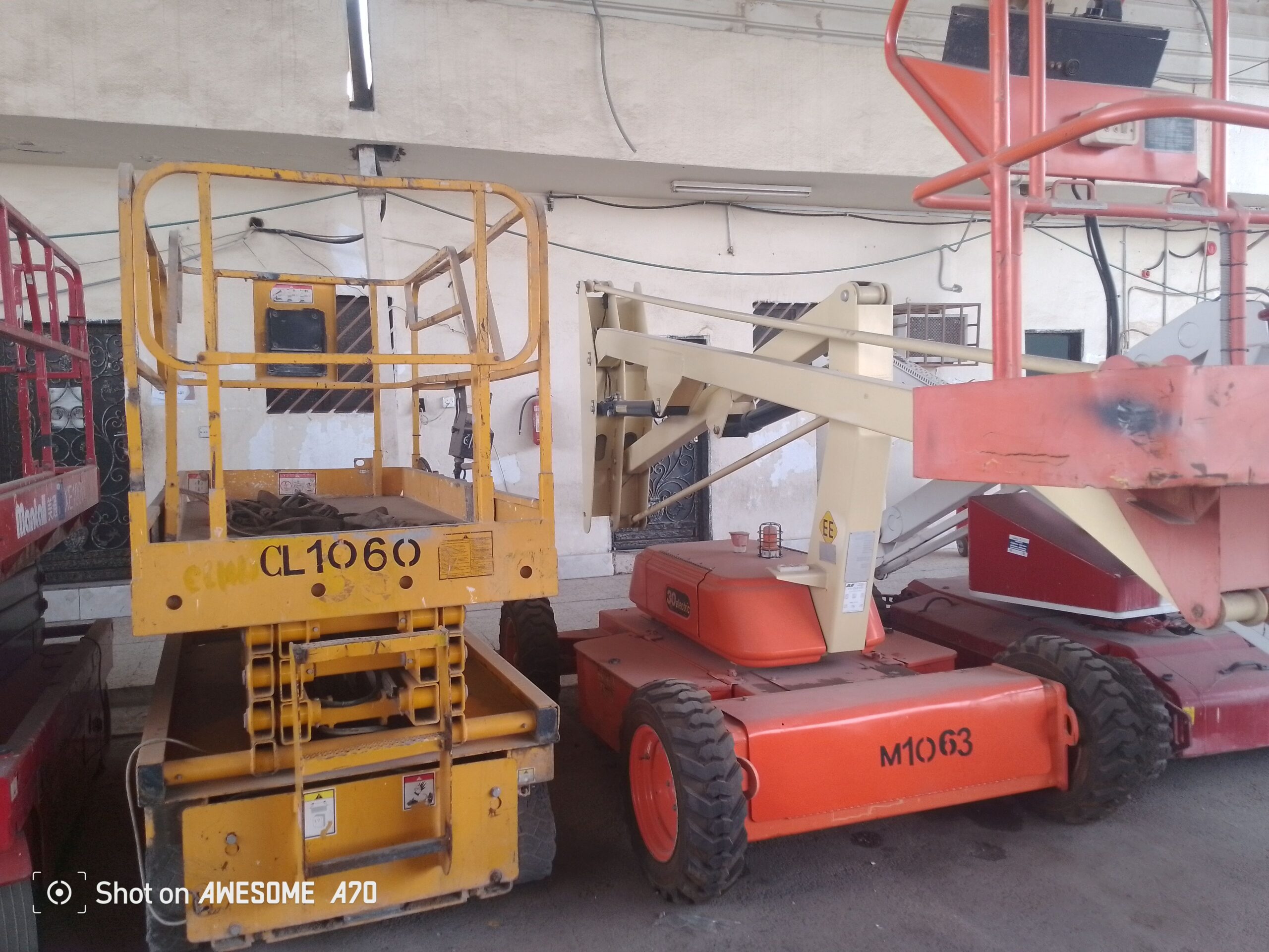 فوركليفت للايجار يومي وشهري جميع الأحجام