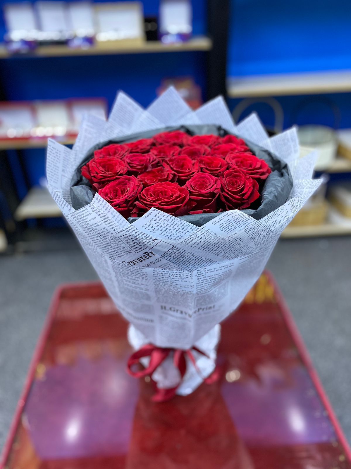 منسق ومعلم ورود وتغليف هدايا 0564086035