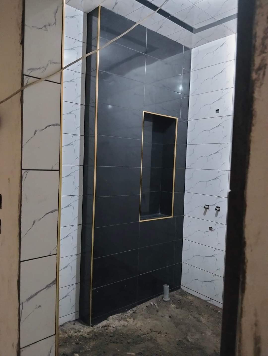 النسيم الغرب والشرق