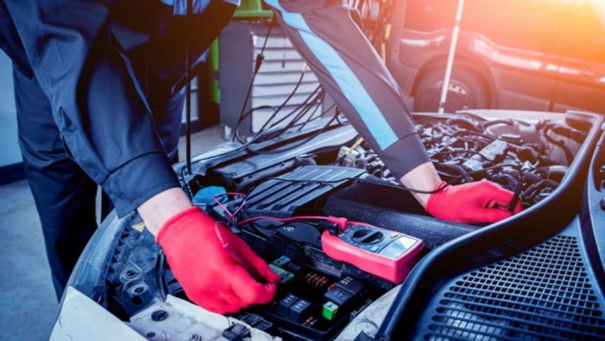 كهربائي سيارات