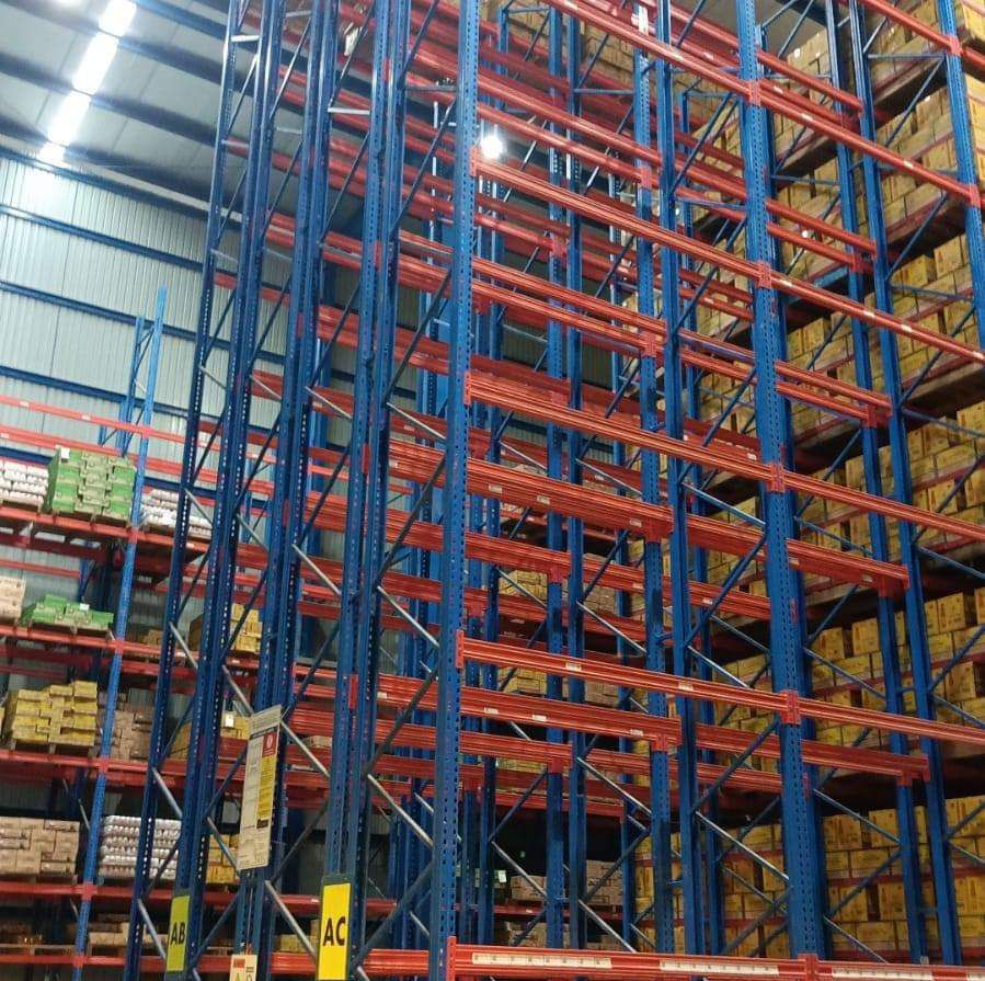 رفوف مستودع اوبقاله جميع انواع الرفوف