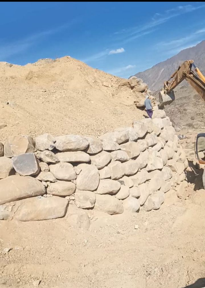 مقاول مباني حجر متواجد في مكه التواصل 0541427816