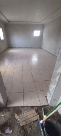 معلم بلاط