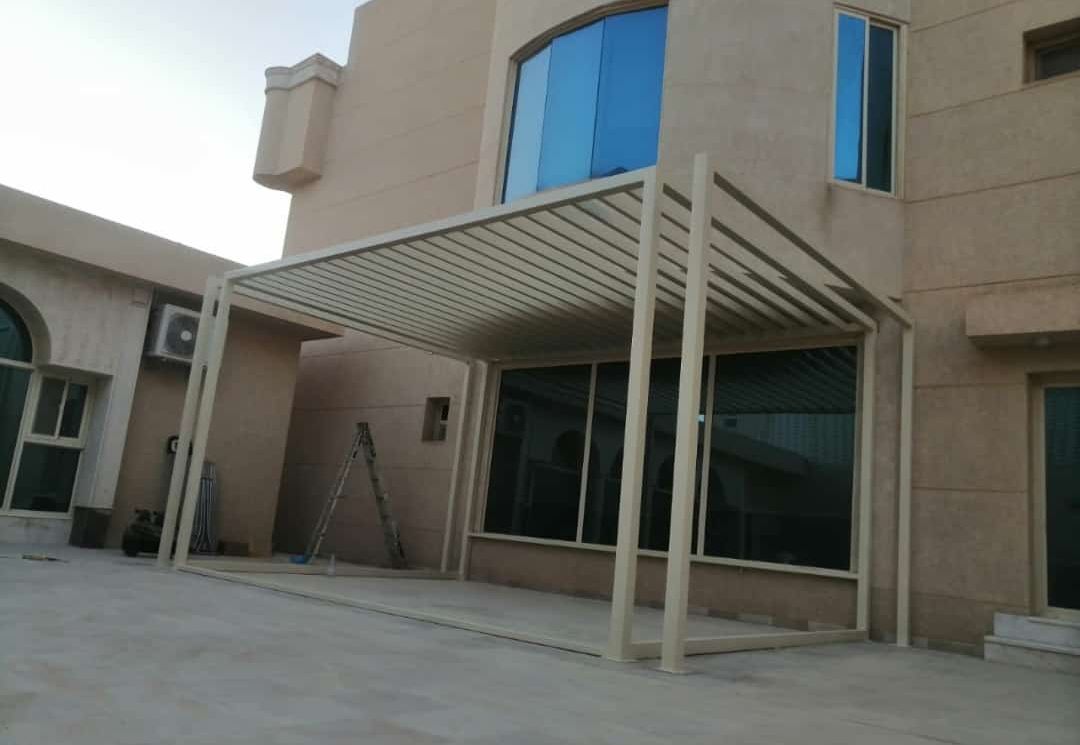 مضلات وسواتر وجلسات وهناجر مستودعات ساندويش بانل و