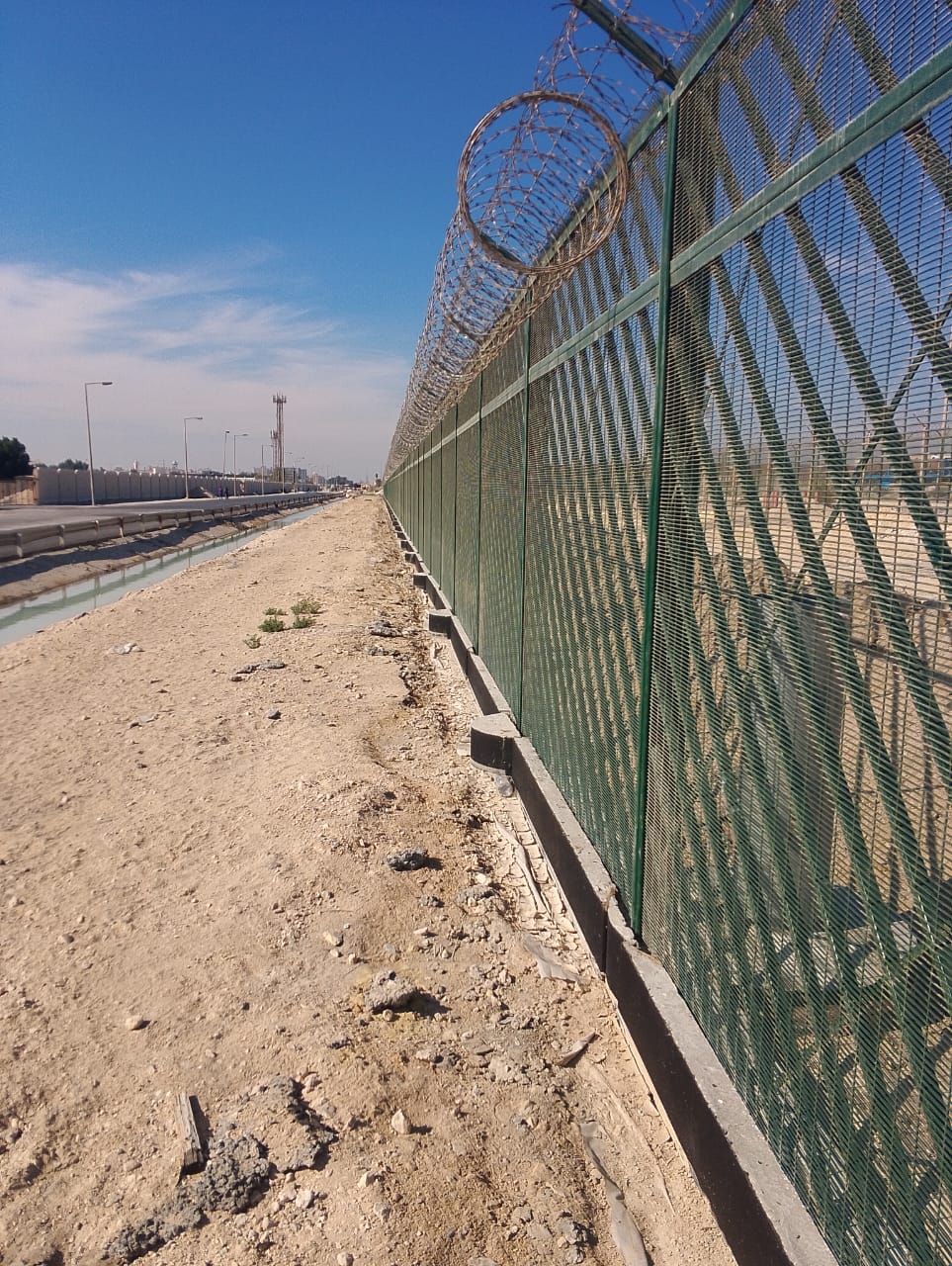 مقاول شبوك وسياج امنيه وإنشاء مستودعات ومضلات