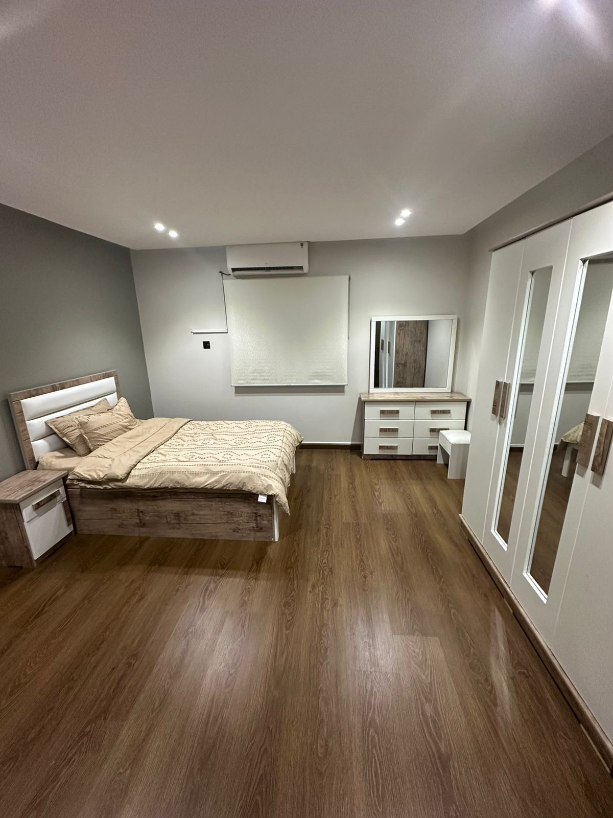 شراء اثاث مستعمل