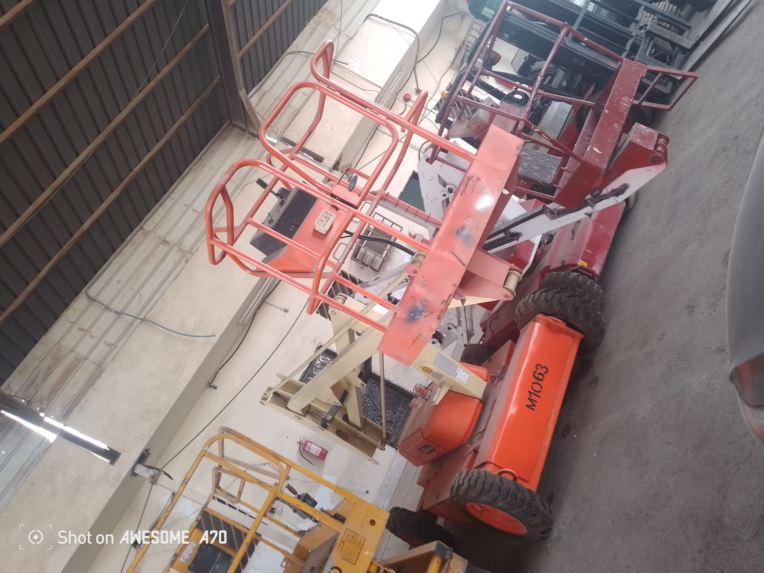 فوركليفت للايجار يومي وشهري جميع الأحجام