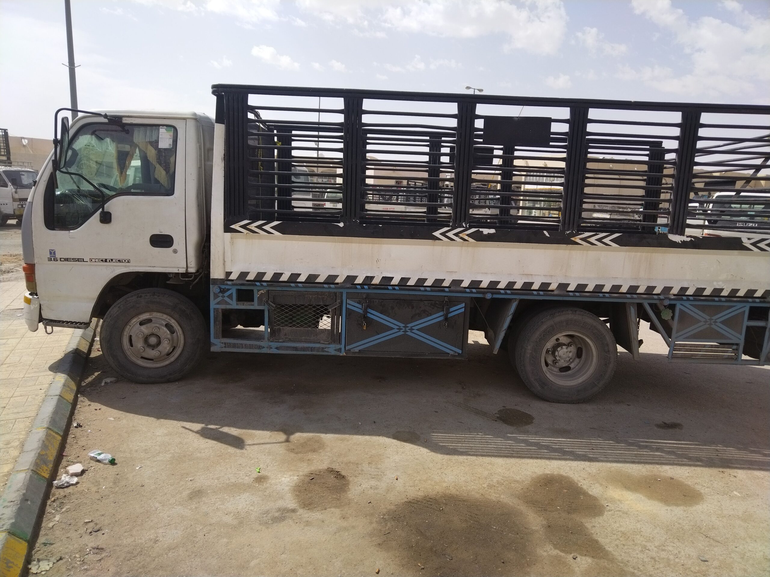 نقل عفش بالرياض بأسعار مناسبة جدا 0503331862