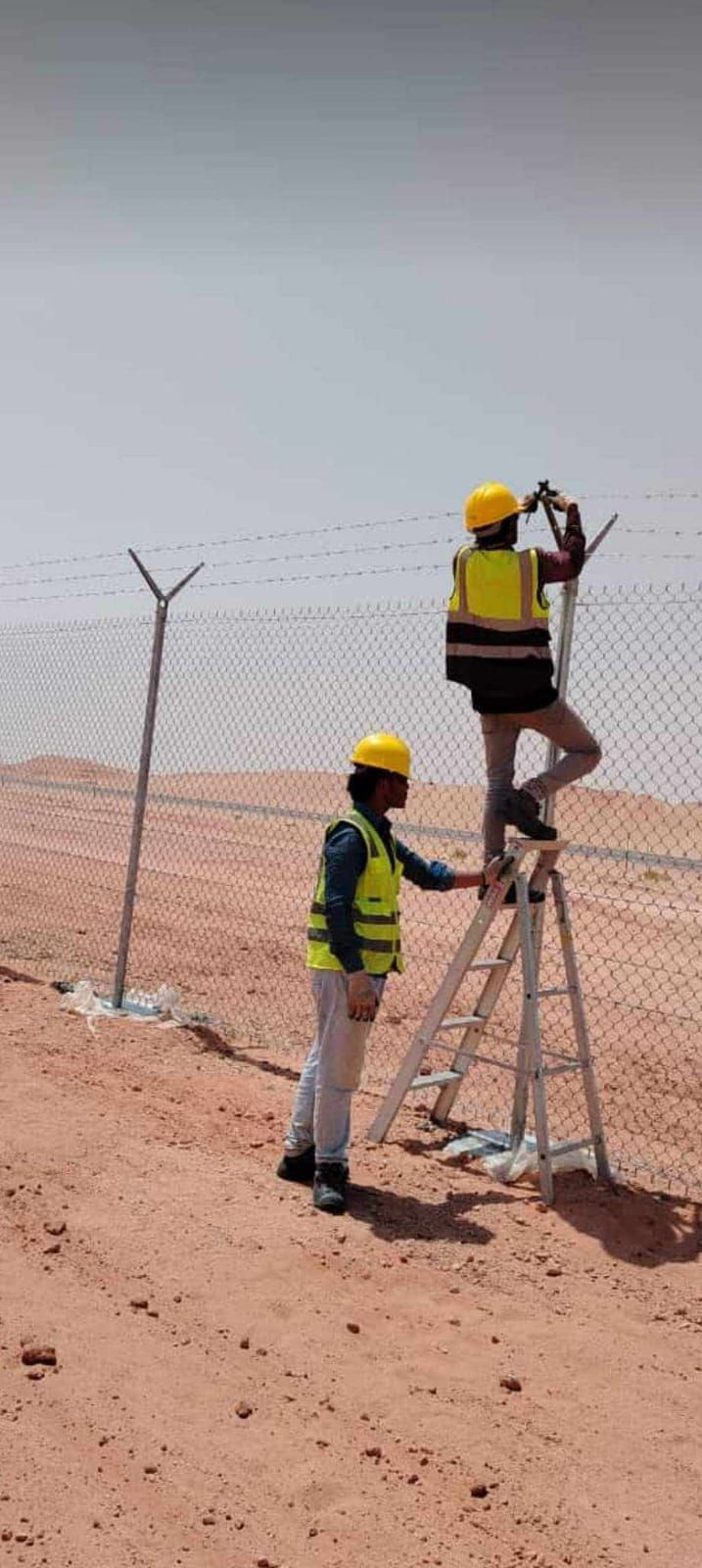 مقاول شبوك وسياج امنيه وإنشاء مستودعات ومضلات