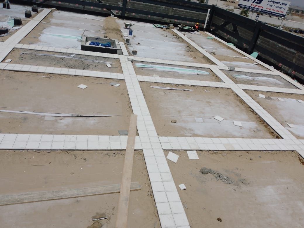 النسيم الغرب والشرق