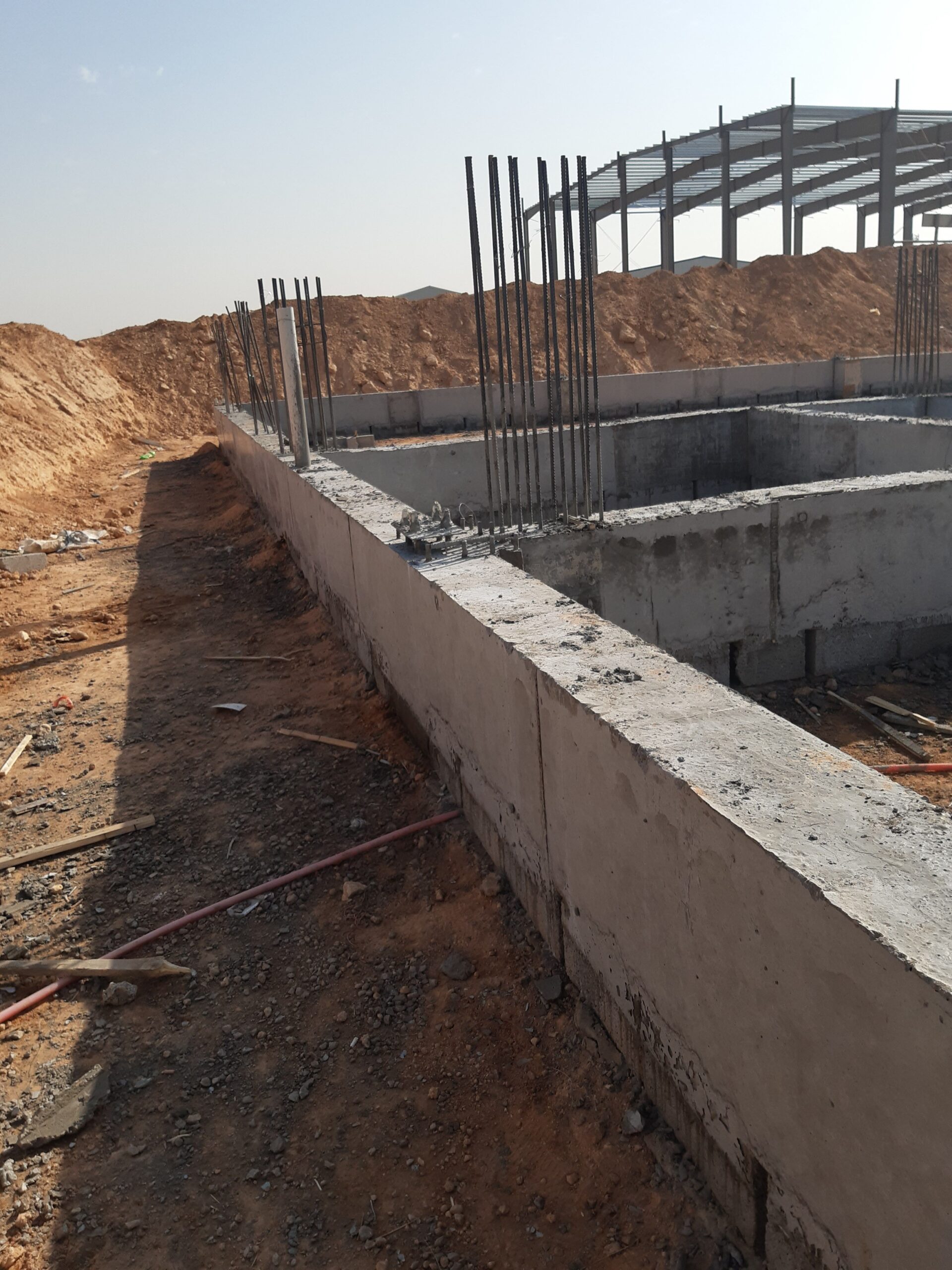 مقاول ملاحق