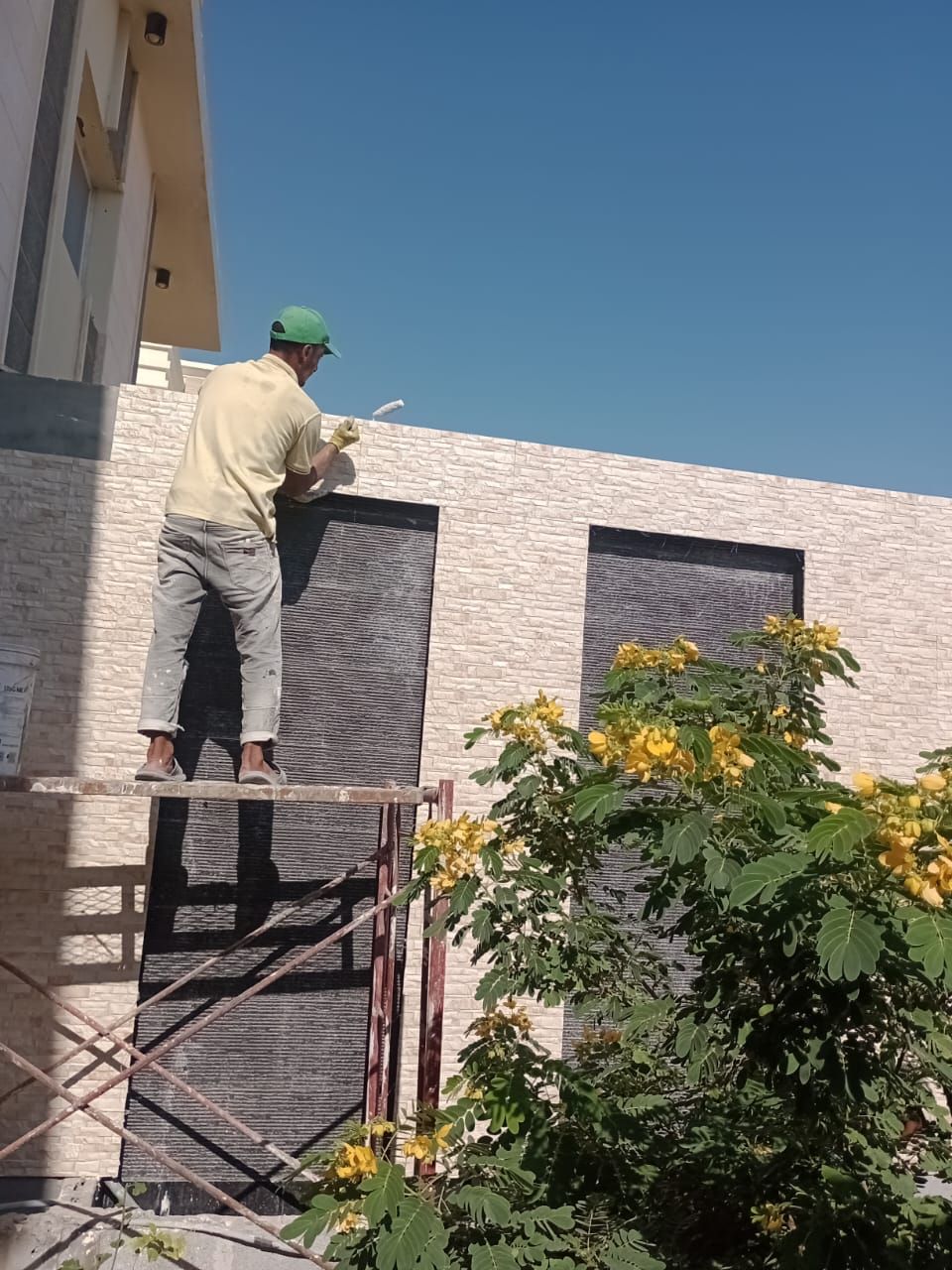 تنسيق حدائق وشلالات ونوافير ومظلات 0560429185